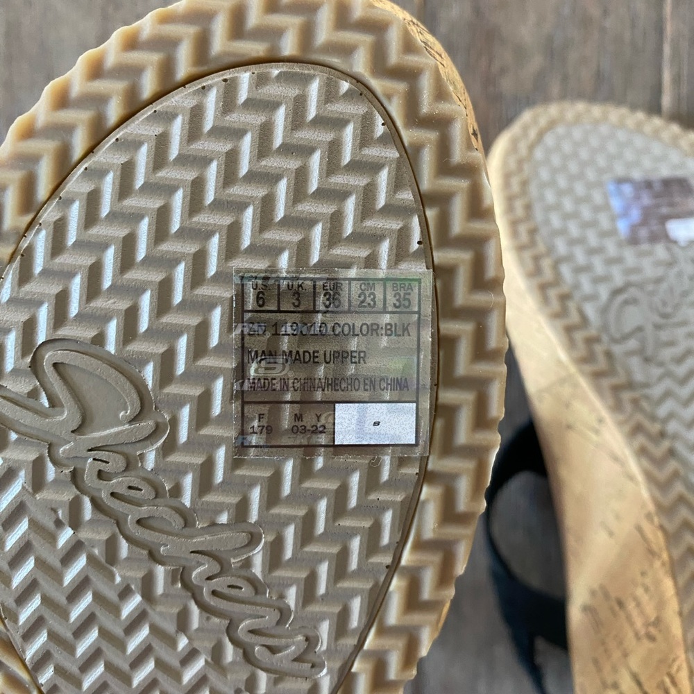 Skechers Wedge Sandals NWT - Picture 6 of 11